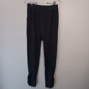 EUC Lane Bryant Size C/D Black Leggings Ruffled Outside Leg Opening